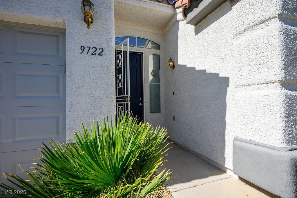 9722 Glittering Star, Las Vegas, NV 89147