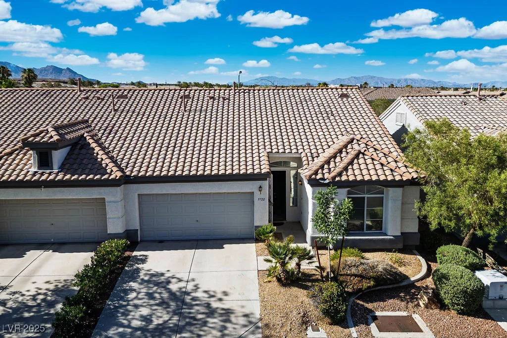 9722 Glittering Star, Las Vegas, NV 89147