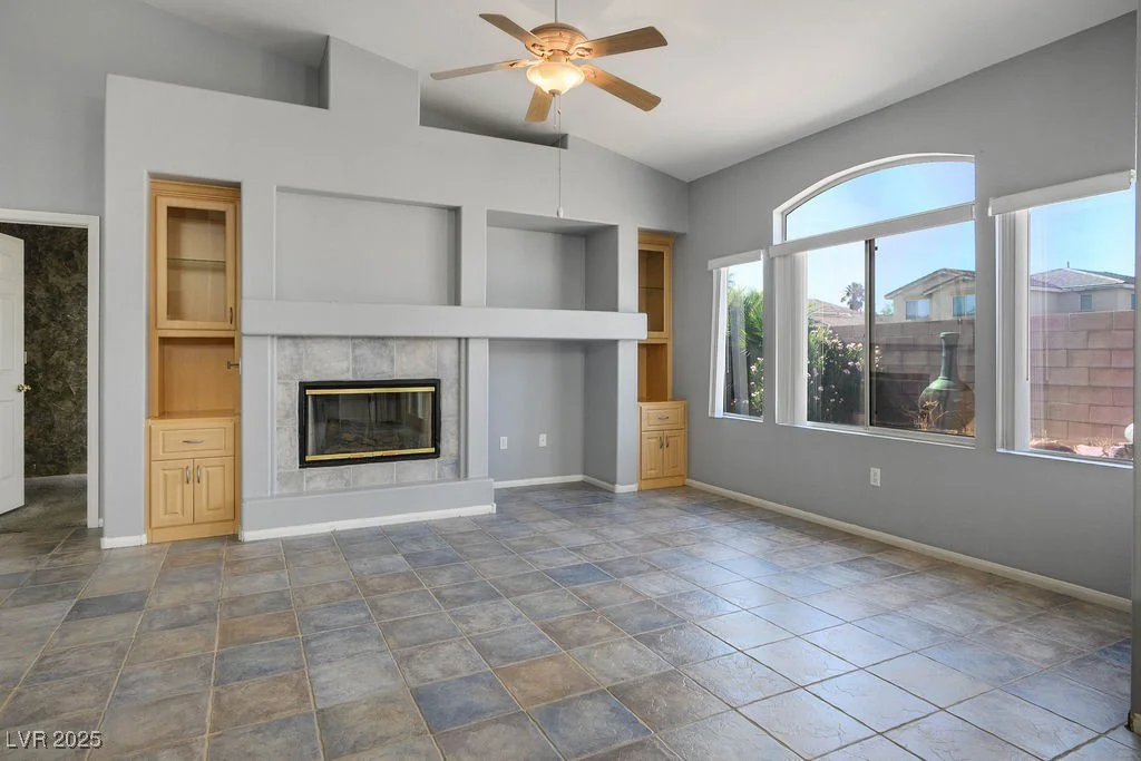 9722 Glittering Star, Las Vegas, NV 89147