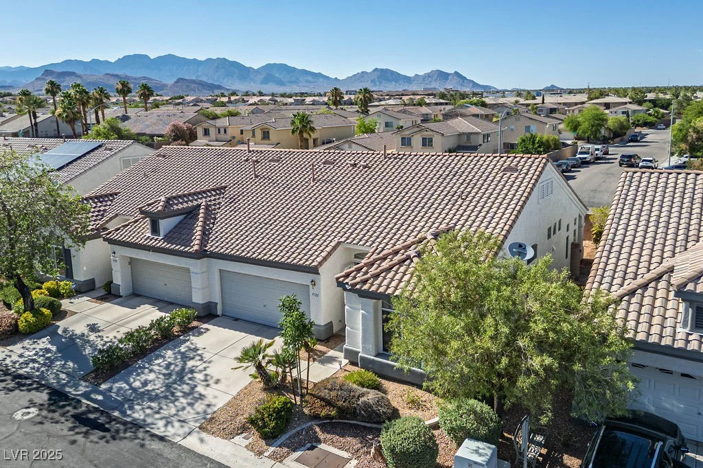 9722 Glittering Star, Las Vegas, NV 89147