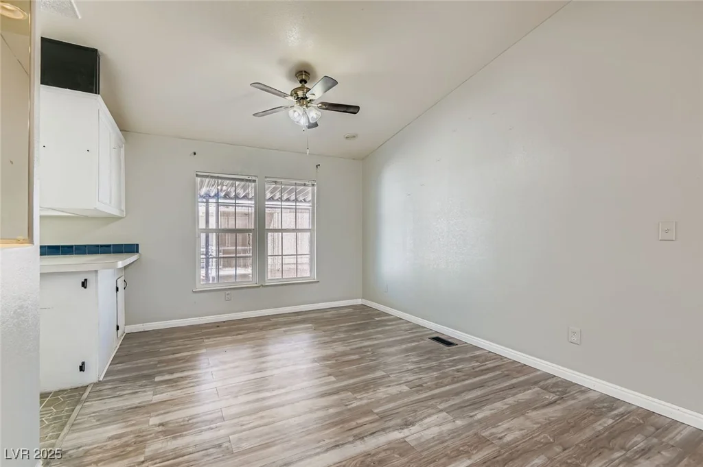 5922 Cardinal Rose, Las Vegas, NV 89122