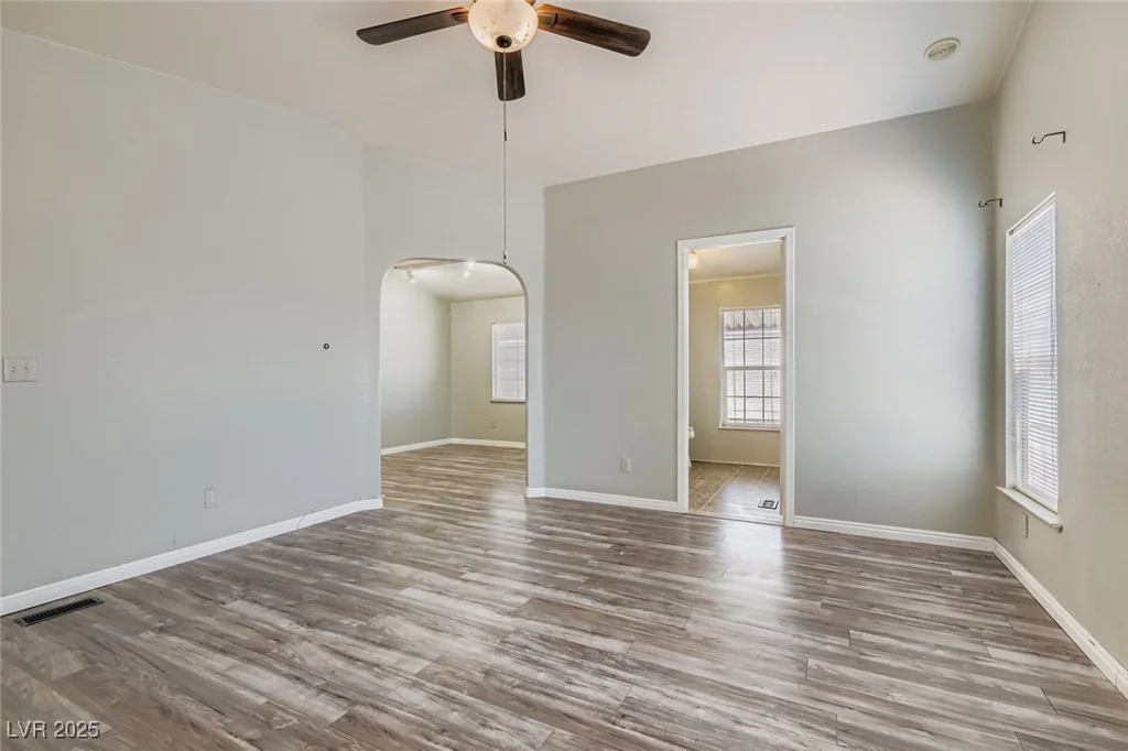 5922 Cardinal Rose, Las Vegas, NV 89122