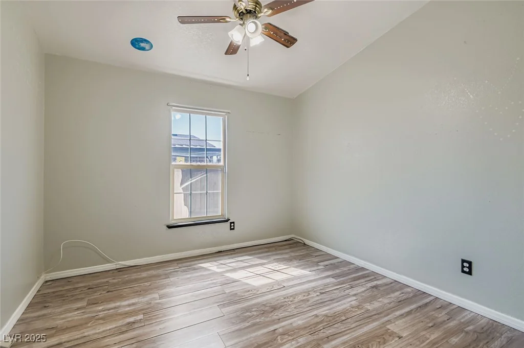 5922 Cardinal Rose, Las Vegas, NV 89122