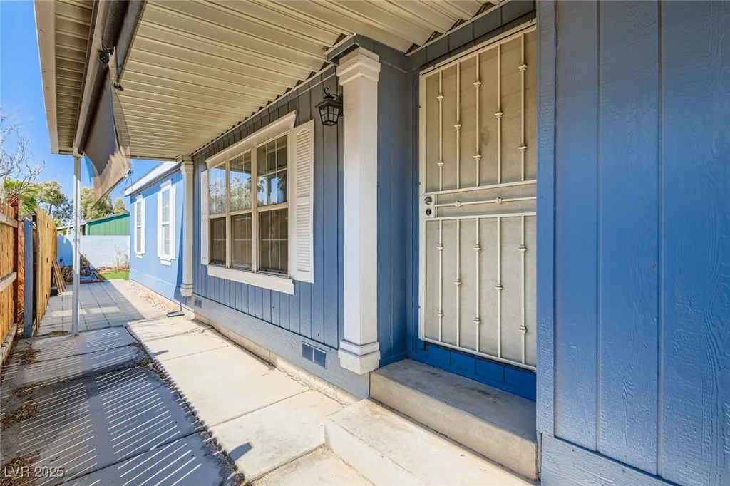 5922 Cardinal Rose, Las Vegas, NV 89122