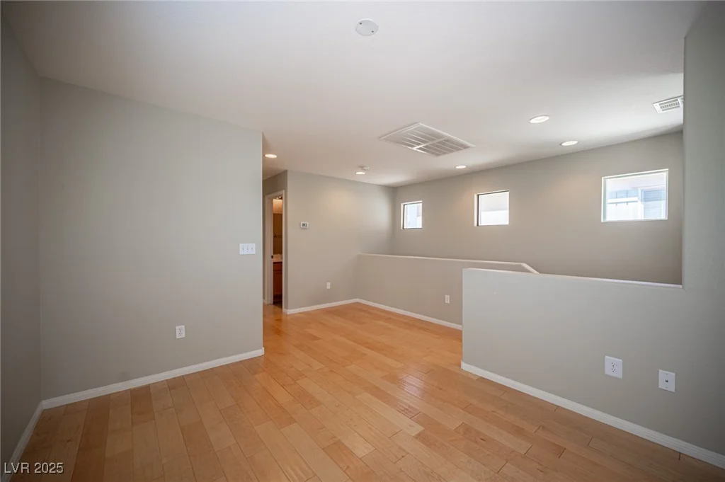 8368 Creek Canyon, Las Vegas, NV 89113