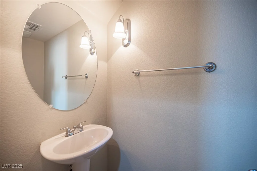 8368 Creek Canyon, Las Vegas, NV 89113