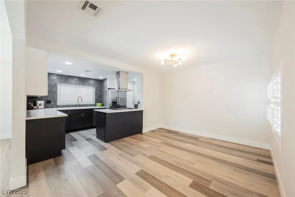 1712 Oakey, Las Vegas, NV 89104