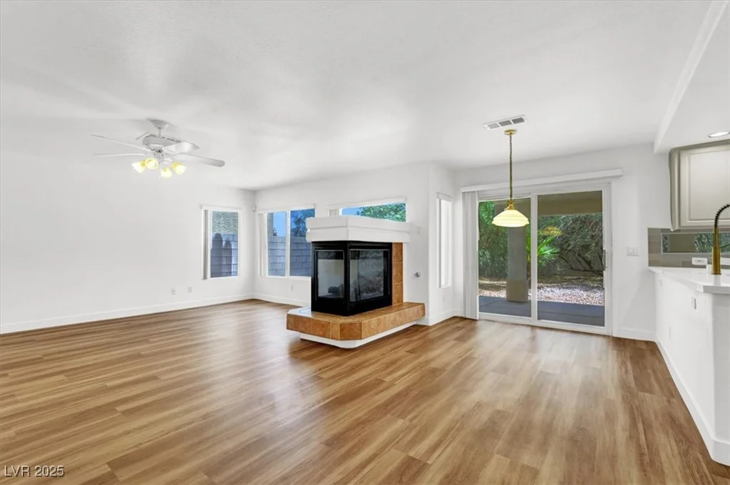 9824 Babys Breath, Las Vegas, NV 89183