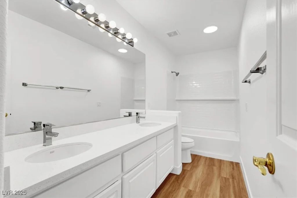 9824 Babys Breath, Las Vegas, NV 89183