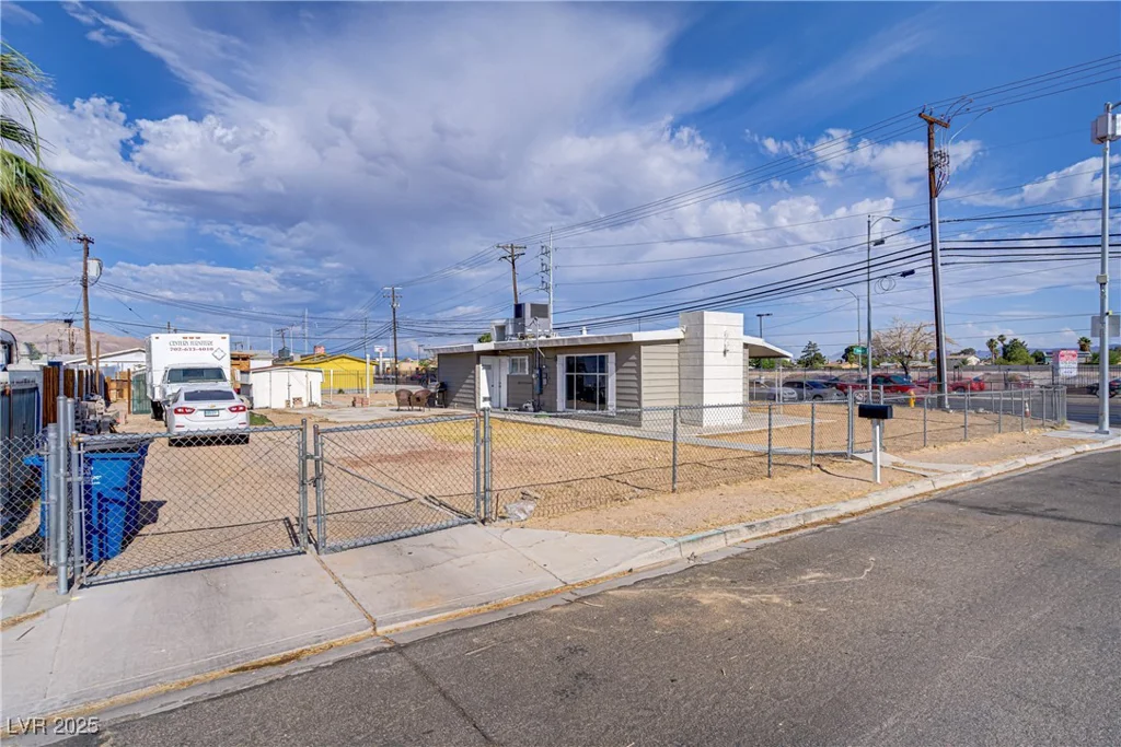 10 Ronald, Las Vegas, NV 89110