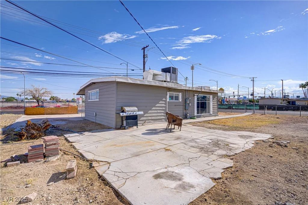 10 Ronald, Las Vegas, NV 89110
