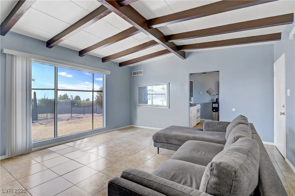 10 Ronald, Las Vegas, NV 89110