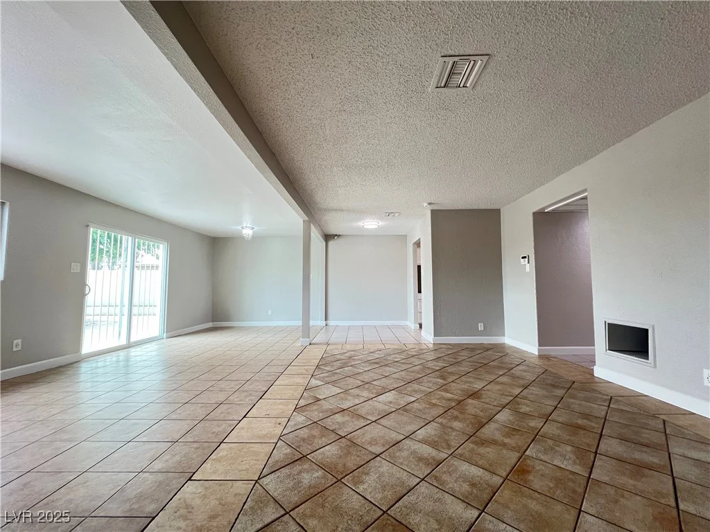 1338 Smoke Tree, Las Vegas, NV 89108