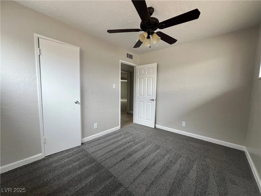 1338 Smoke Tree, Las Vegas, NV 89108