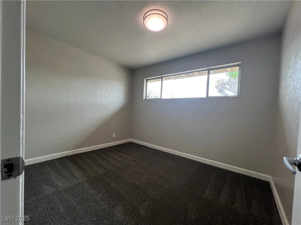 1338 Smoke Tree, Las Vegas, NV 89108