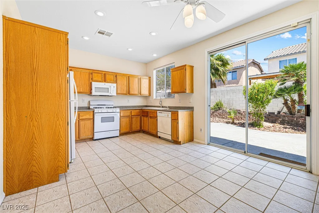 6048 Halehaven, Las Vegas, NV 89110