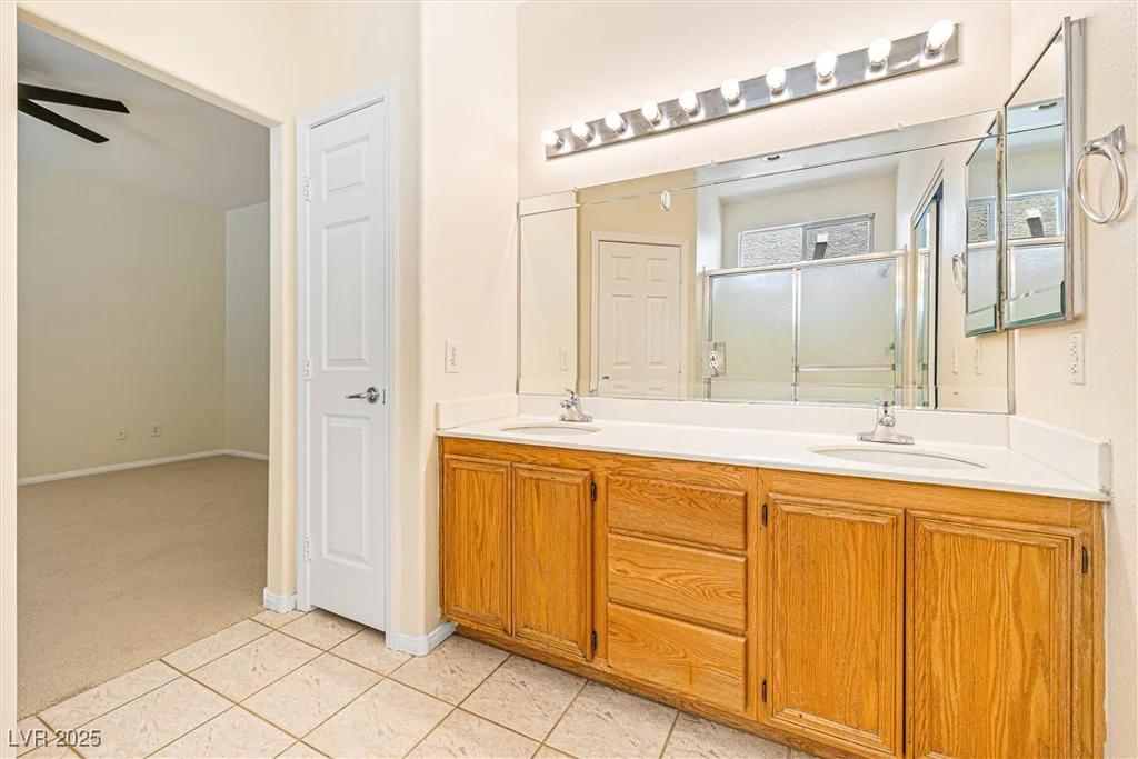 6048 Halehaven, Las Vegas, NV 89110