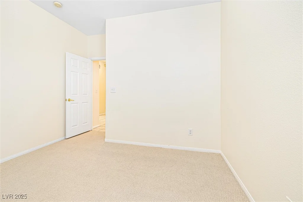 6048 Halehaven, Las Vegas, NV 89110