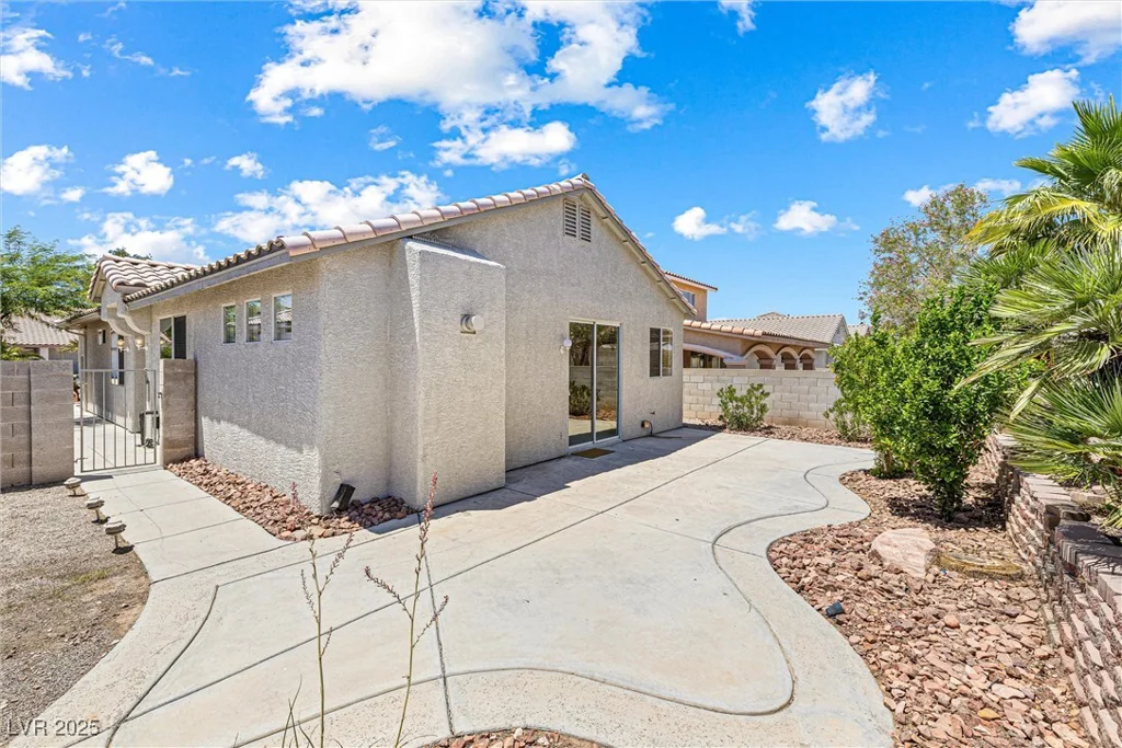 6048 Halehaven, Las Vegas, NV 89110