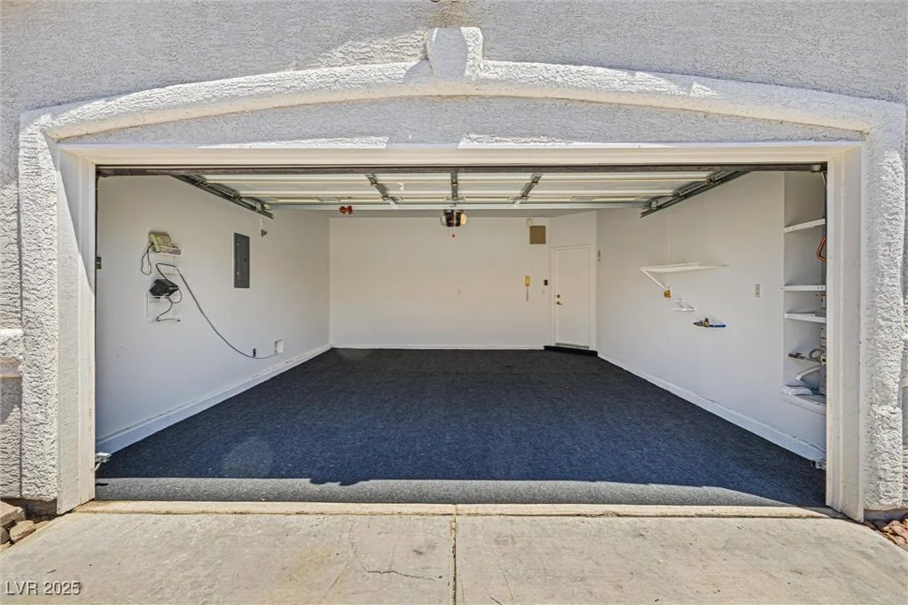 6048 Halehaven, Las Vegas, NV 89110