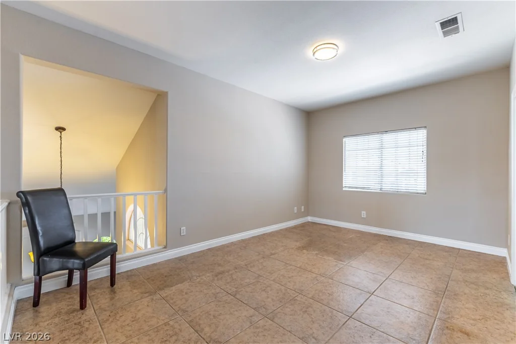 8960 Lansberry, Las Vegas, NV 89147