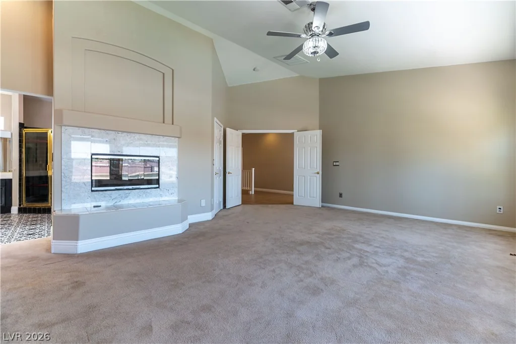 8960 Lansberry, Las Vegas, NV 89147