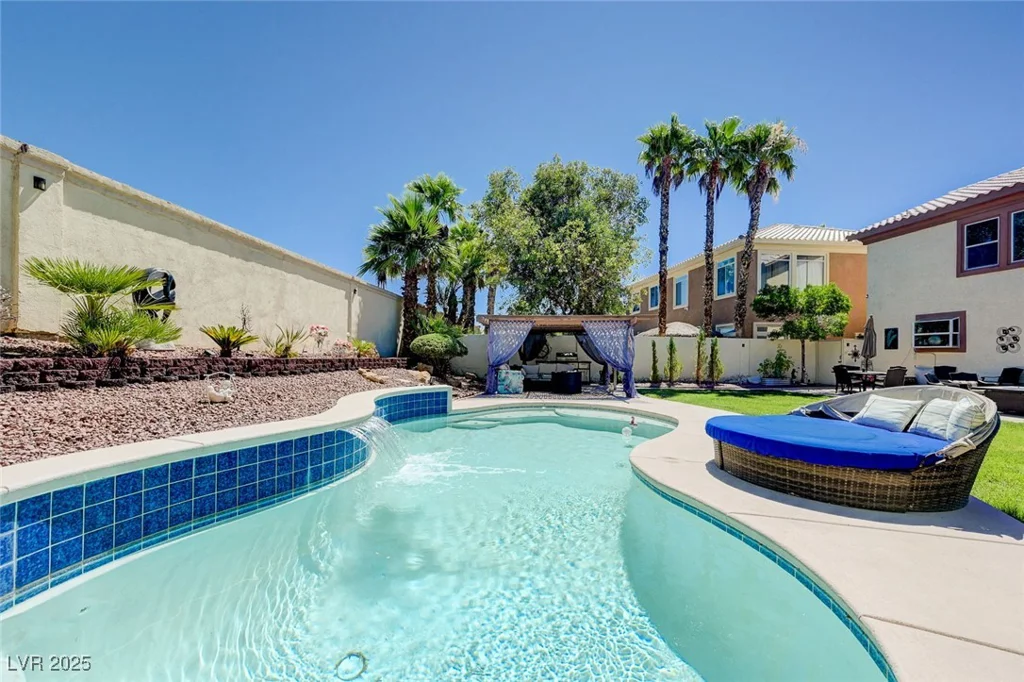 8960 Lansberry, Las Vegas, NV 89147