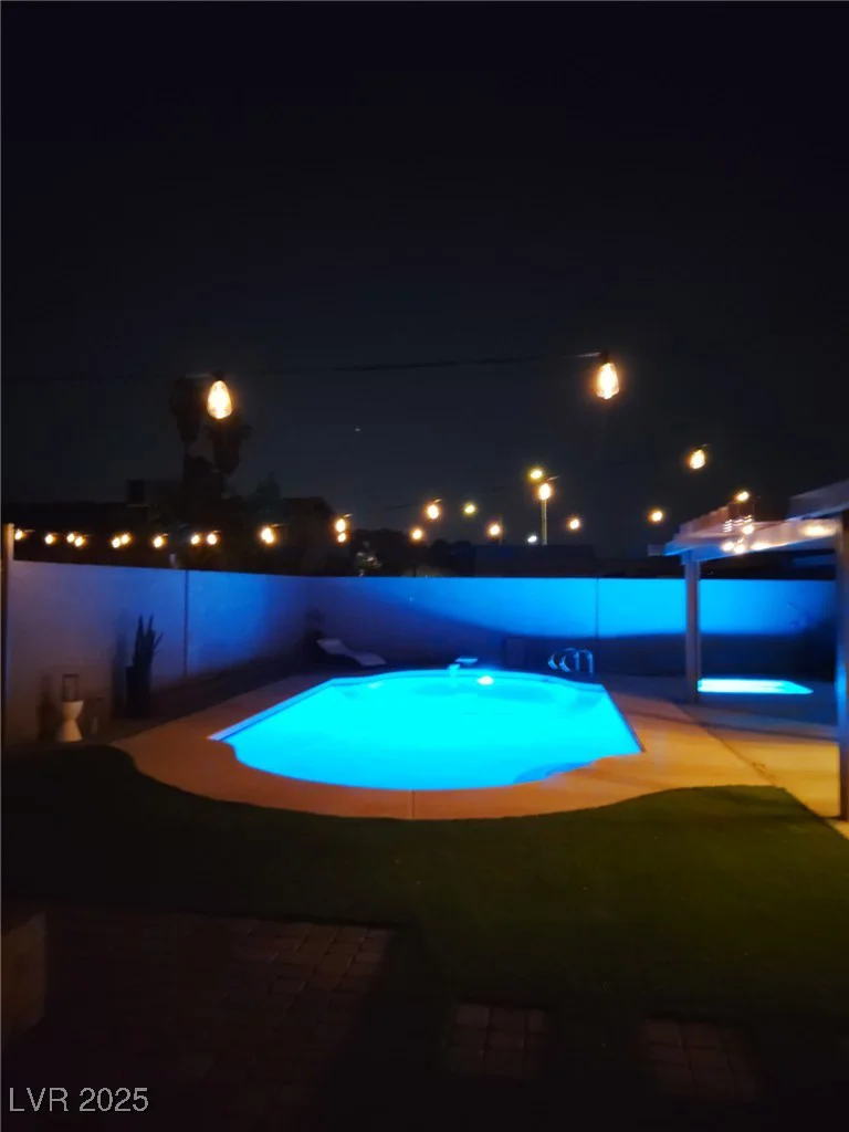 2712 Rialto, Las Vegas, NV 89108