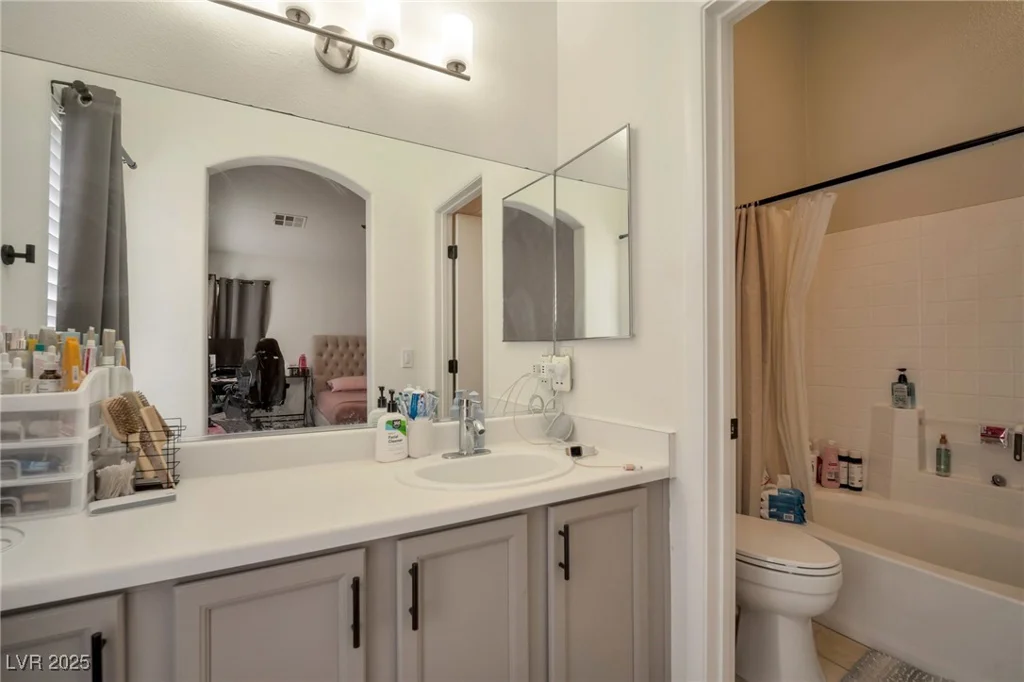 6388 Extreme Shear, Henderson, NV 89011
