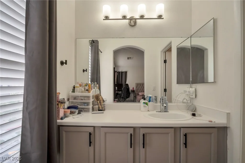 6388 Extreme Shear, Henderson, NV 89011