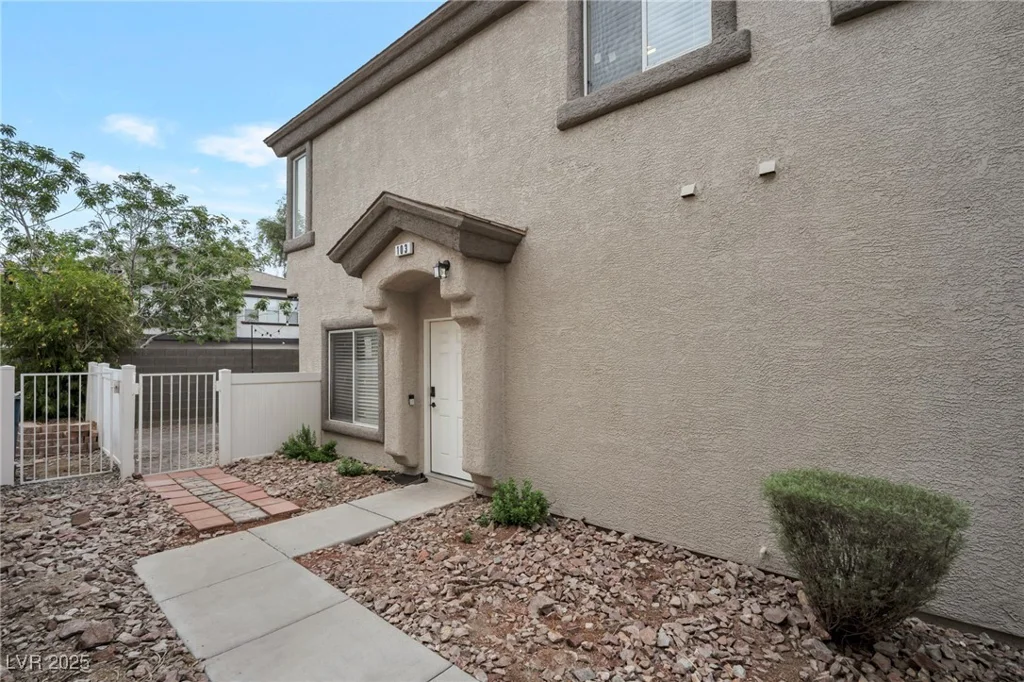 6388 Extreme Shear, Henderson, NV 89011