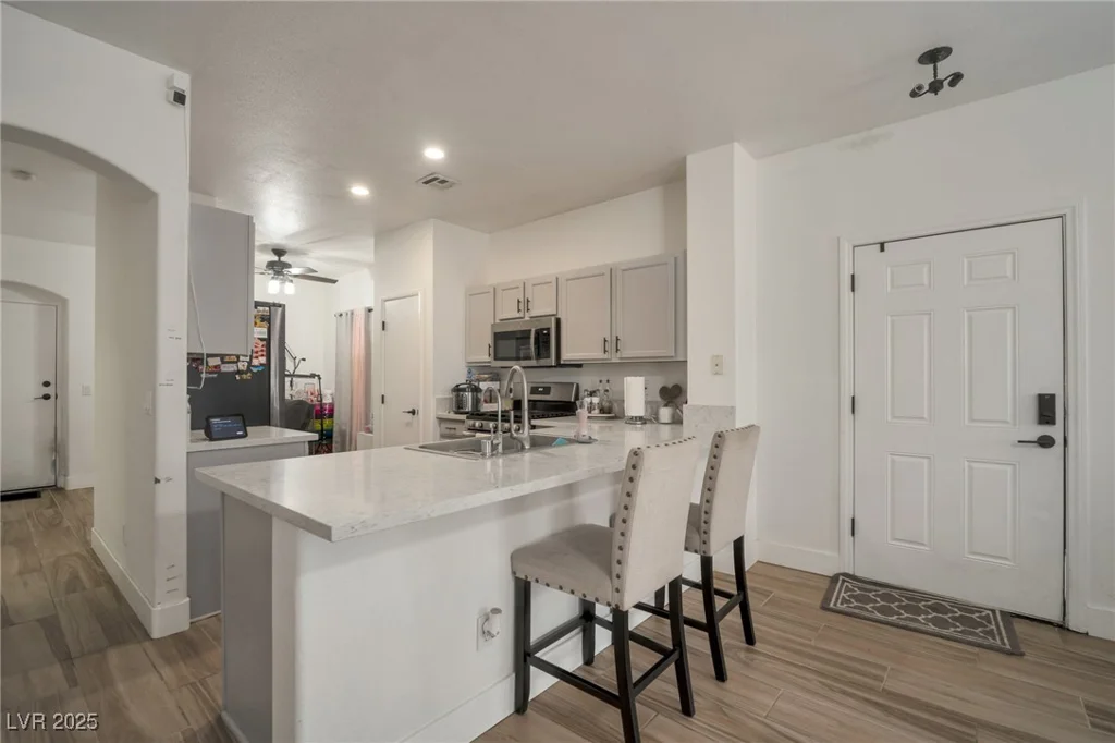 6388 Extreme Shear, Henderson, NV 89011