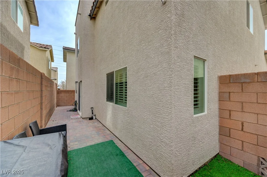 10722 RED BADGE, Las Vegas, NV 89166
