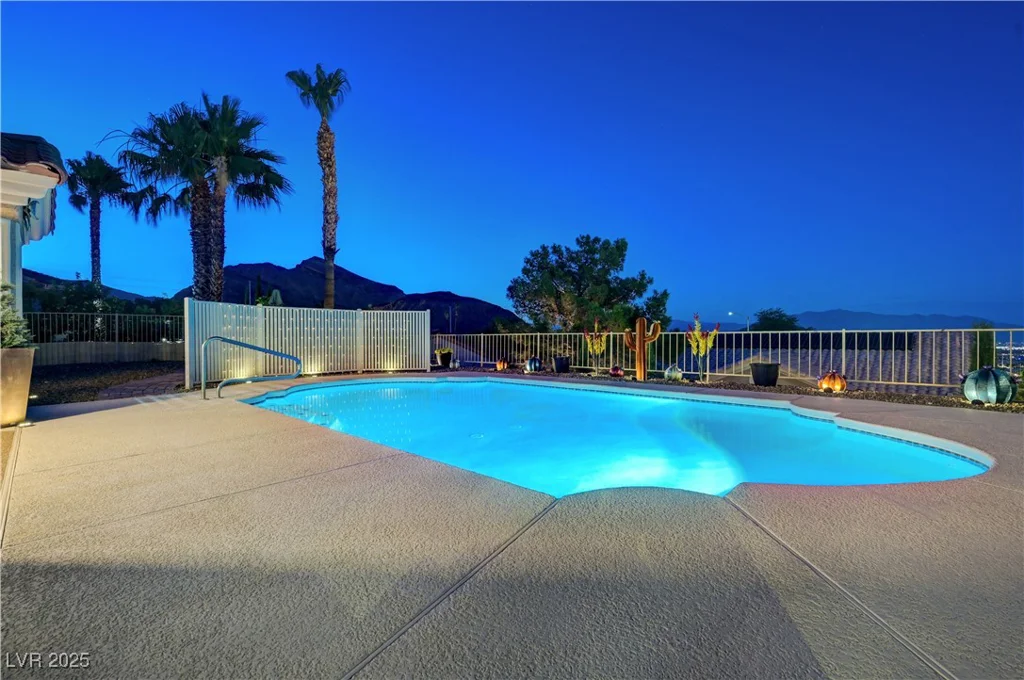 10800 Albright, Las Vegas, NV 89134