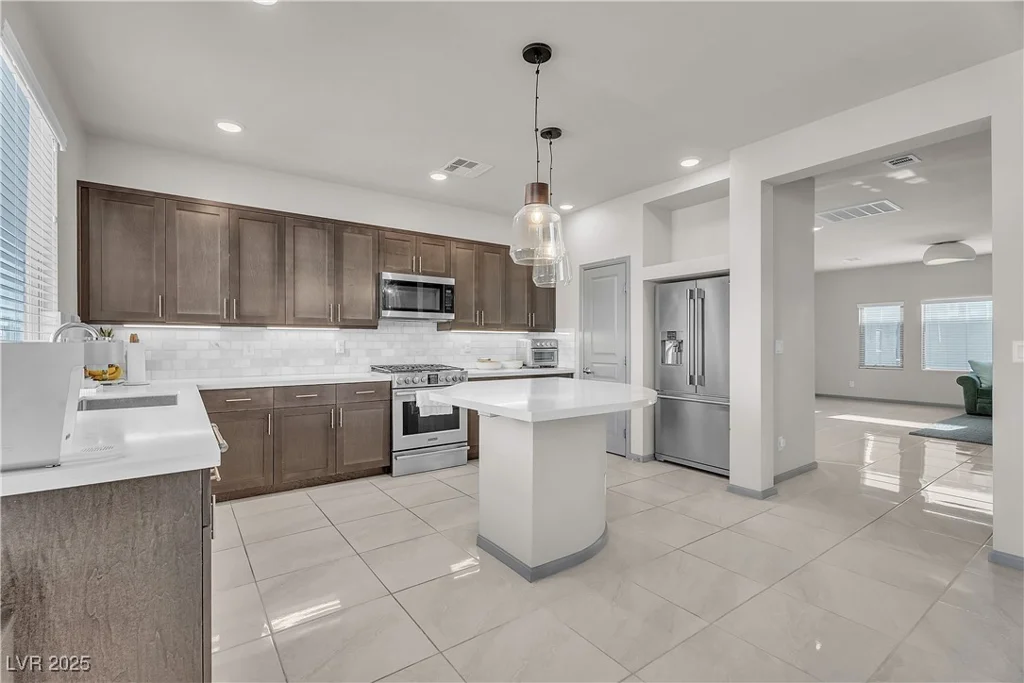 8089 Misty Canyon, Las Vegas, NV 89113