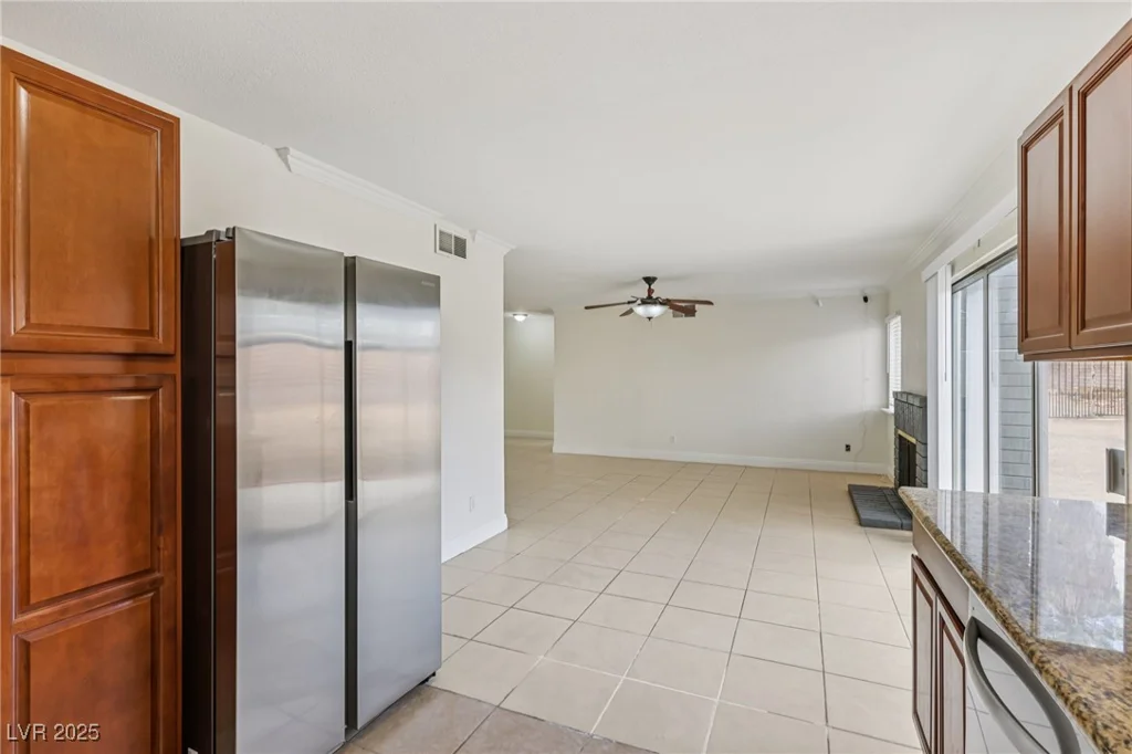 7000 Paddington, Las Vegas, NV 89147