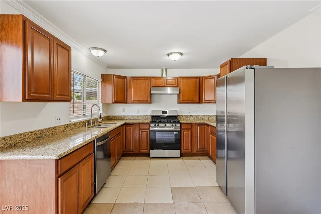 7000 Paddington, Las Vegas, NV 89147