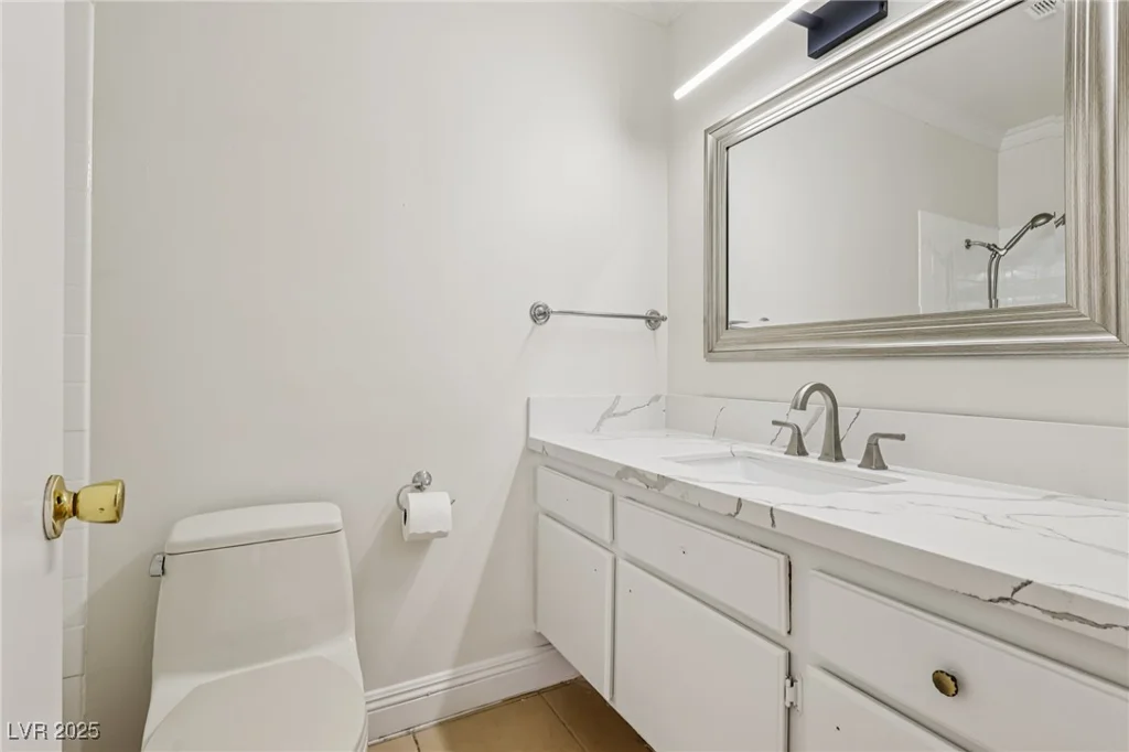 7000 Paddington, Las Vegas, NV 89147