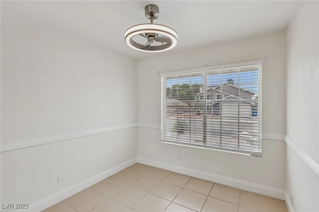 7000 Paddington, Las Vegas, NV 89147