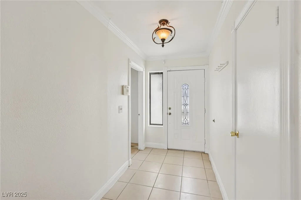 7000 Paddington, Las Vegas, NV 89147
