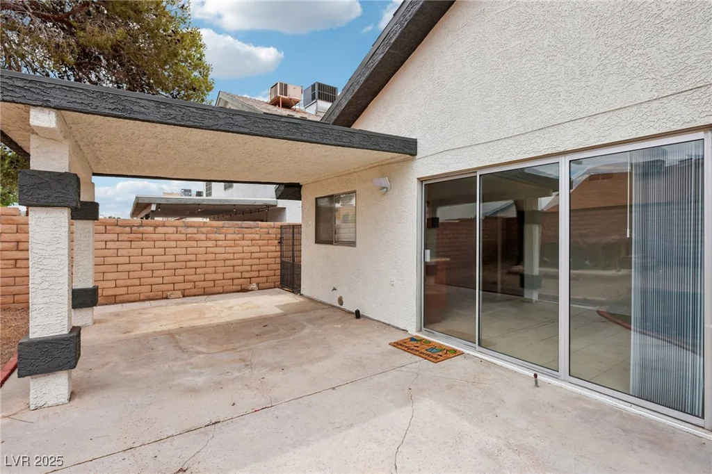 7000 Paddington, Las Vegas, NV 89147