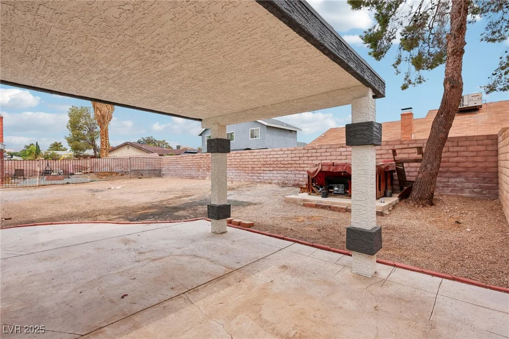 7000 Paddington, Las Vegas, NV 89147