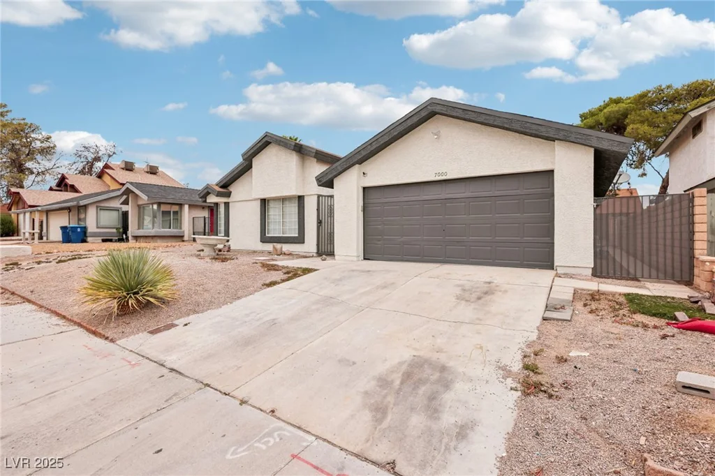 7000 Paddington, Las Vegas, NV 89147