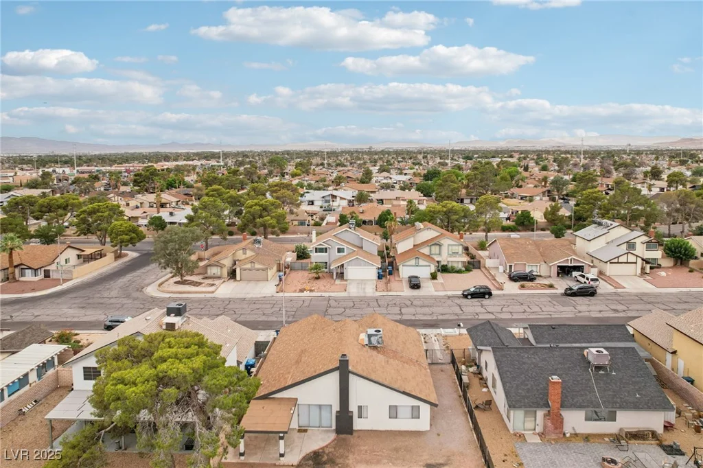 7000 Paddington, Las Vegas, NV 89147