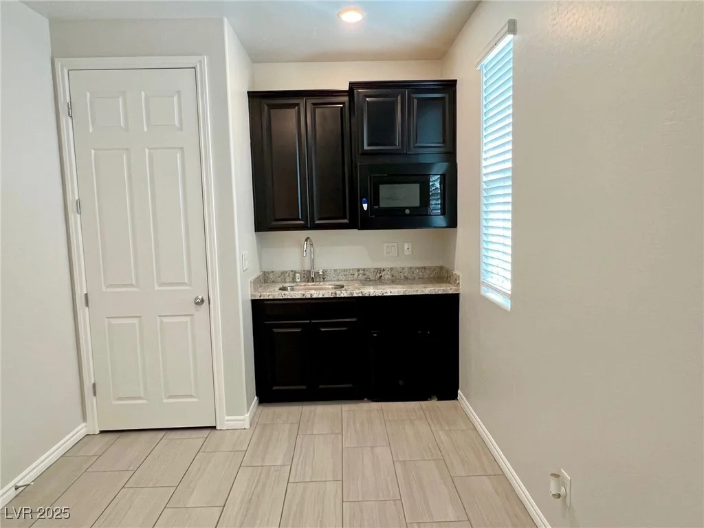 4117 Midnight Crest, North Las Vegas, NV 89031
