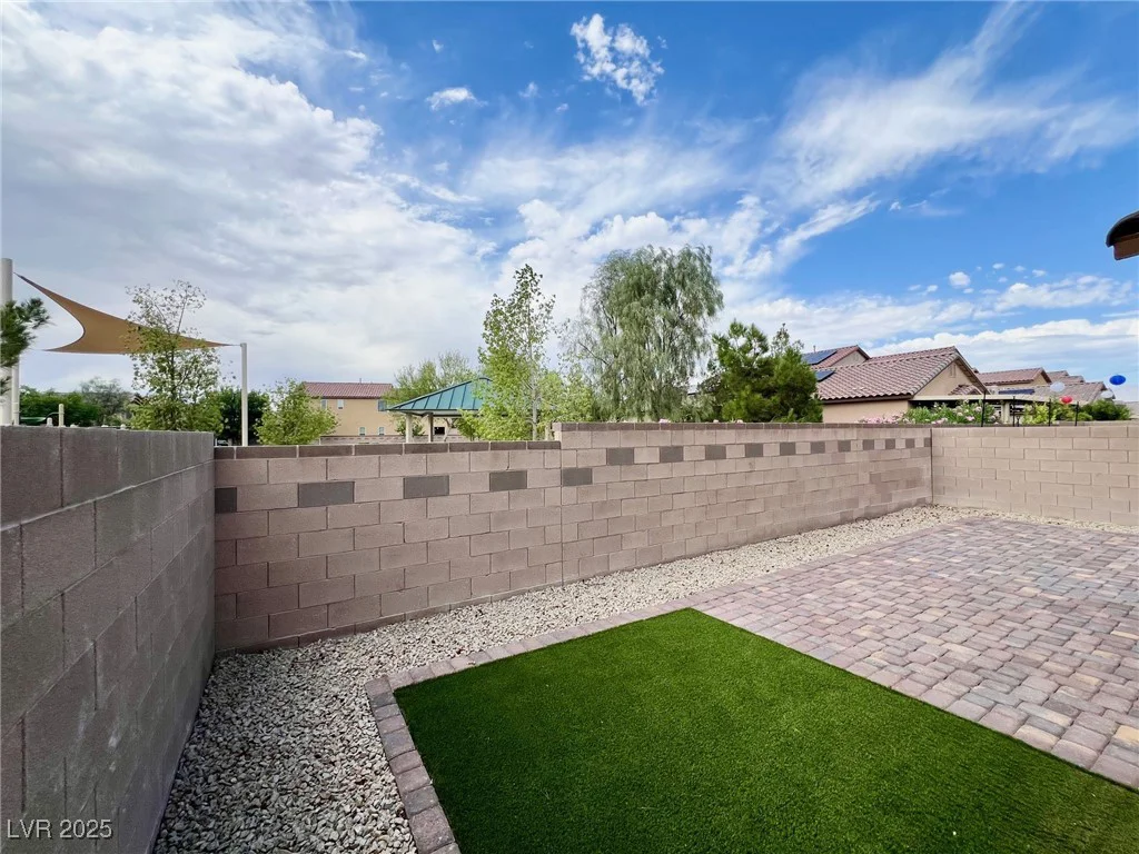4117 Midnight Crest, North Las Vegas, NV 89031