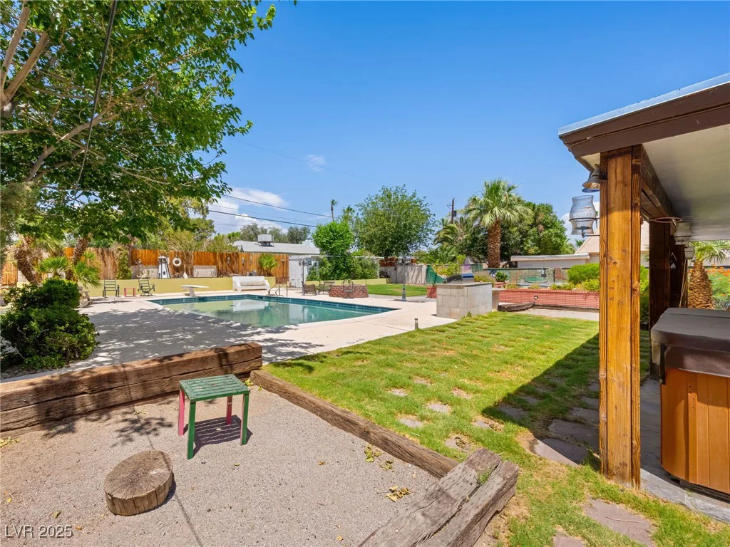 1408 Maria Elena, Las Vegas, NV 89104