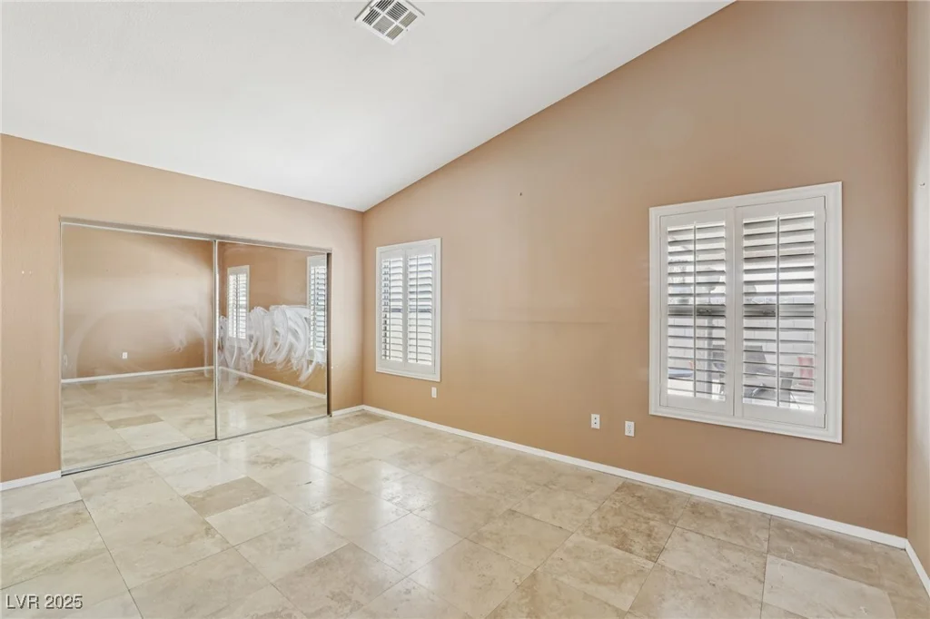 5580 Lonesome Biker, Las Vegas, NV 89113