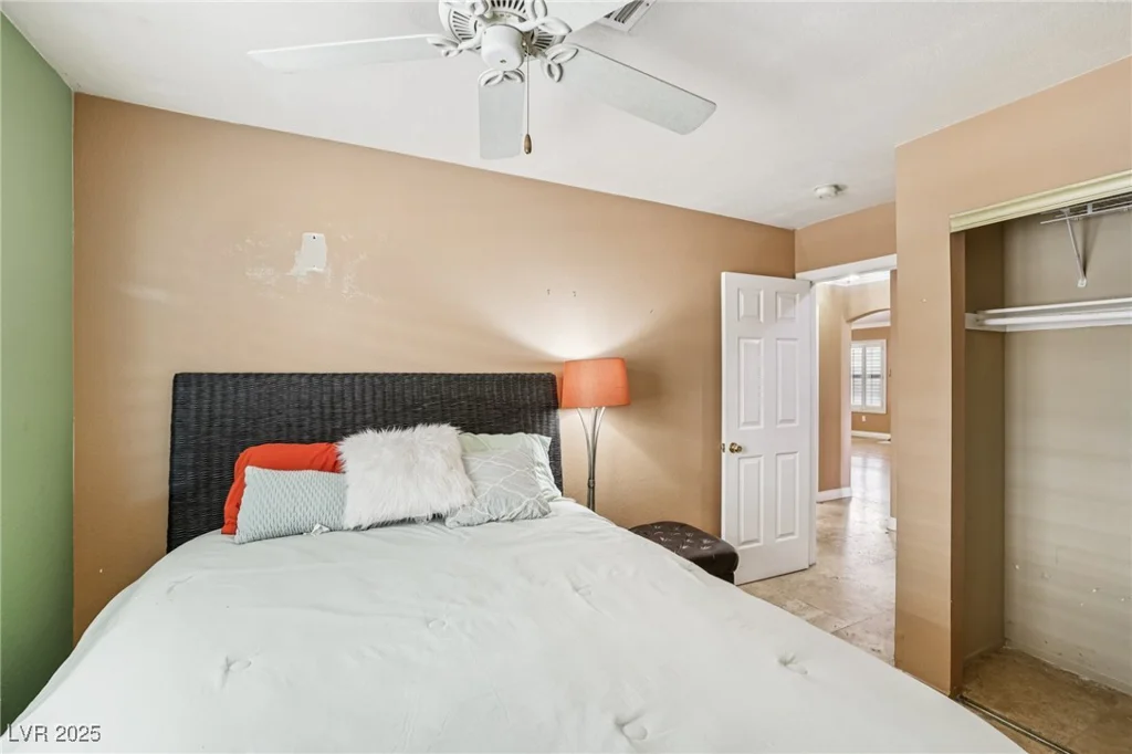 5580 Lonesome Biker, Las Vegas, NV 89113