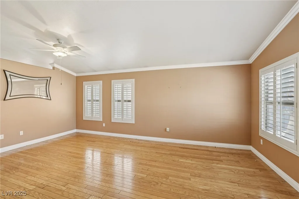 5580 Lonesome Biker, Las Vegas, NV 89113